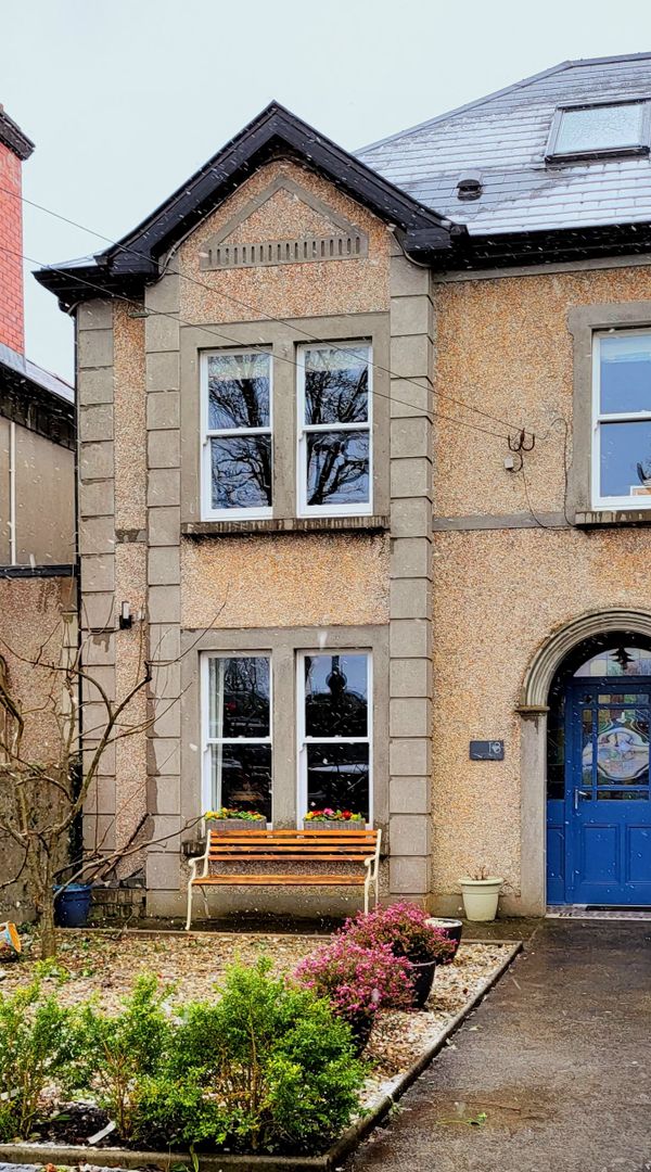 Charming 1920s Home in the Heart of Galway