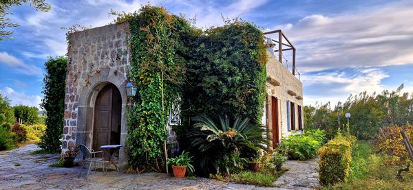 Anastasia and Gio's house