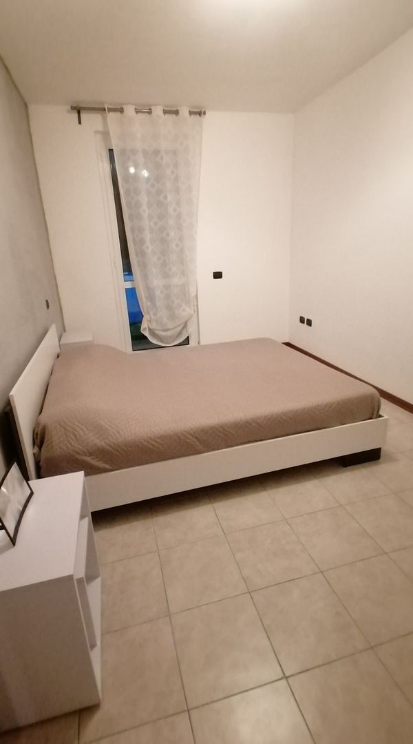 Anna's house