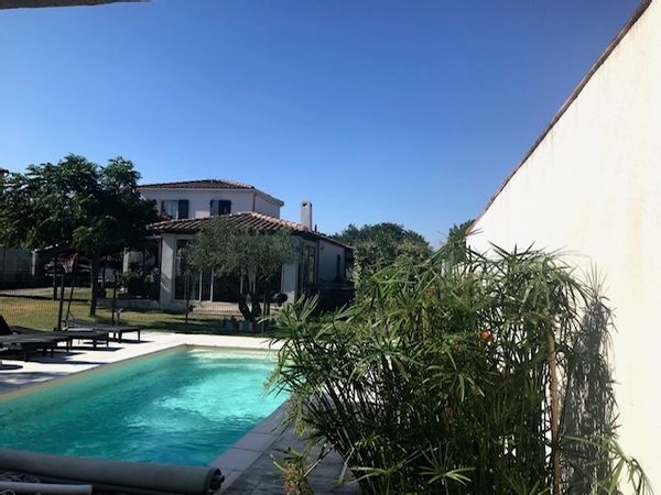 Loviane's house