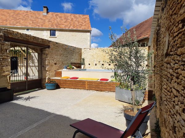 Maison Centenaire au Cœur du Périgord Noir