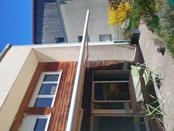 Appartement-duplex avec jardin parfait pour visiter le haut-doubs, Besançon, la vallée de la loue