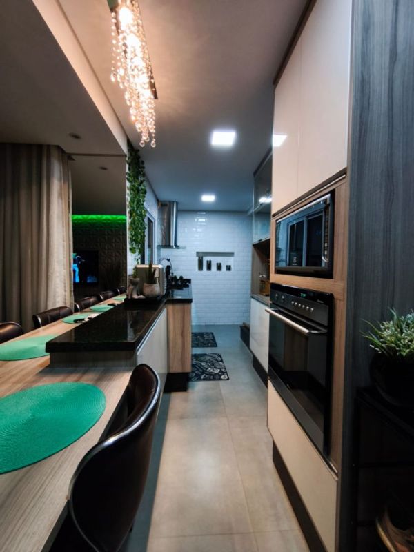 La maison de Mariana, Fábio