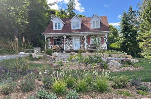 Maison canadienne dans les Laurentides