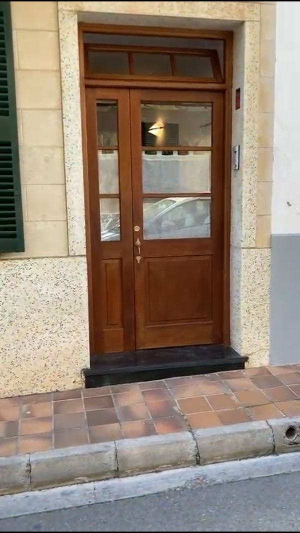 Ester's house