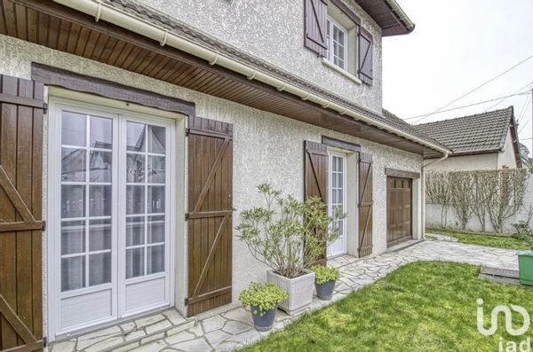 Maison de campagne en plein centre-ville