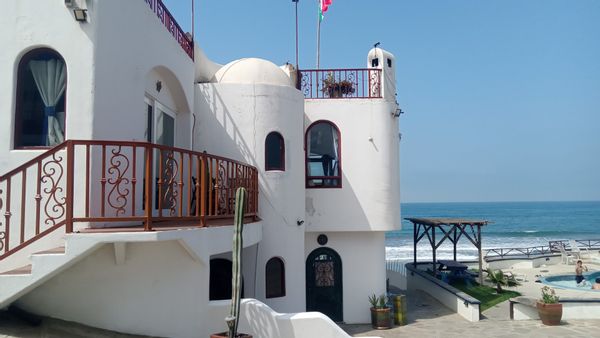 Casa Playa Baja