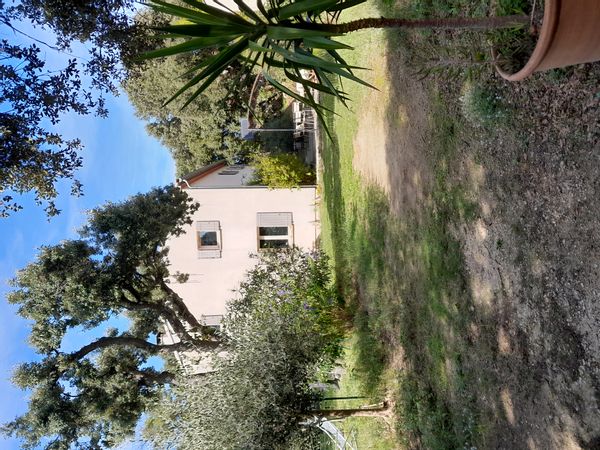 Casa en Saint-Quentin-La-Poterie