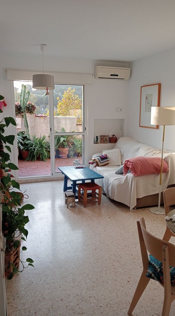 Chez Sonia, Juanma and Lola