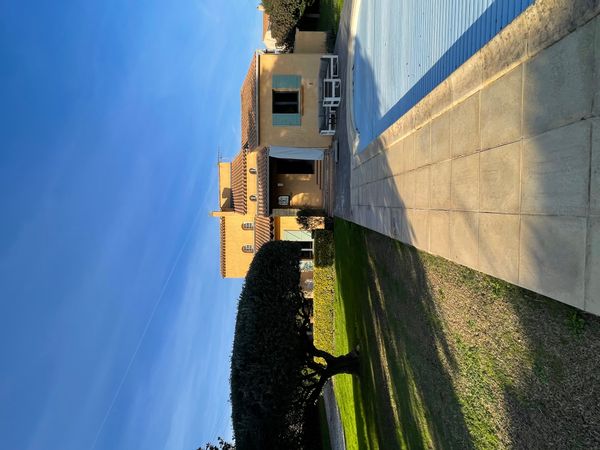 Casa en Saint-Quentin-La-Poterie