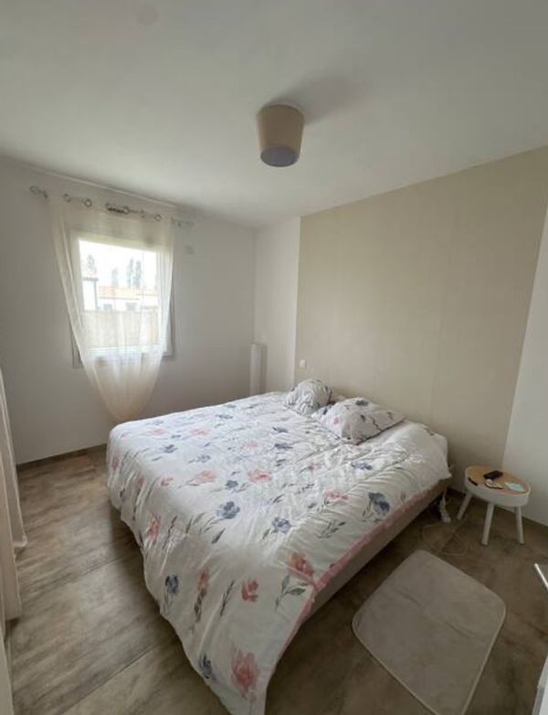 Petite maison dans les marais