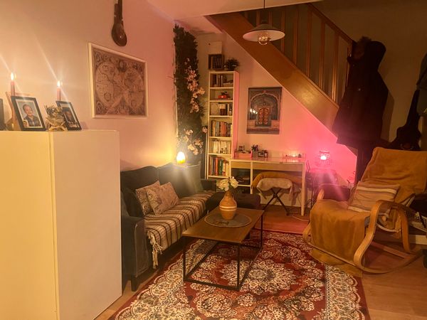 yousr's house