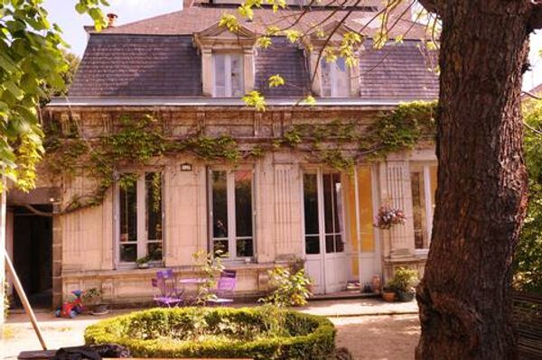 Maison de caractère (ancien/contemporain) avec grand jardin