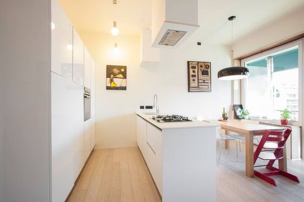 Savona Center: Bright Penthouse for 4, near train station and cruise port