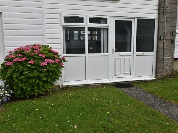 The Beach Retreat
229 Trewent Park 
Freshwater East
Pembrokeshire 
WALES UK
SA71 5LX
