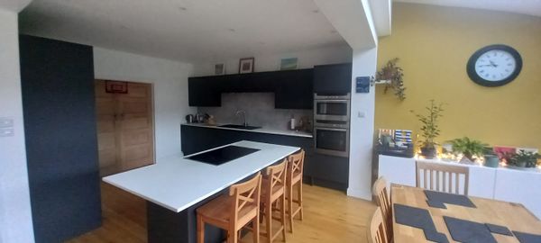 Charming 4 bedroomed house in leafy north Bristol