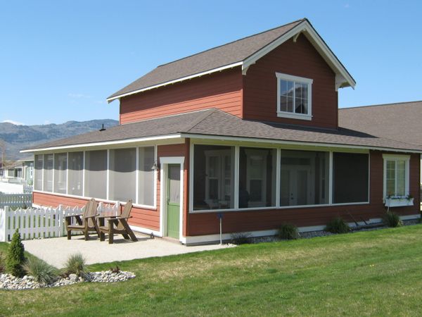 Dena's house