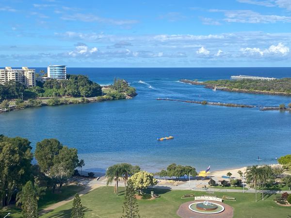 Sheila and Mick - 14th Floor Penthouse Apartment on the border of NSW/QLD - Tweed Heads/Coolangatta.