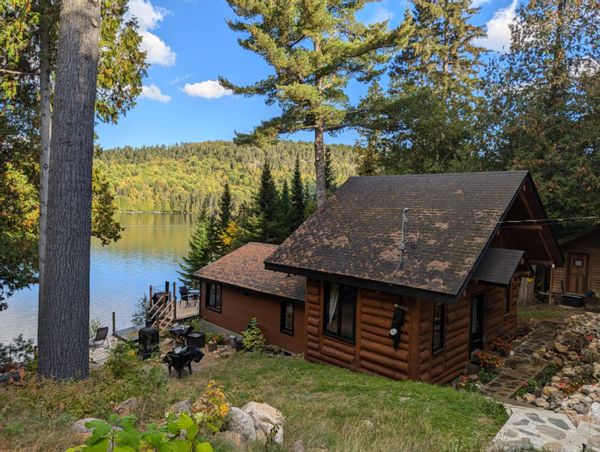 Le chalet au bord du lac / Lake house