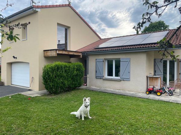 La maison de Antoine, Marlène et leurs enfants