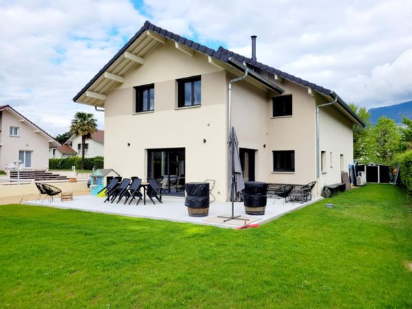 Laura's house