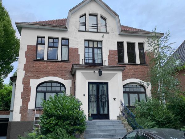 Mansion with great location