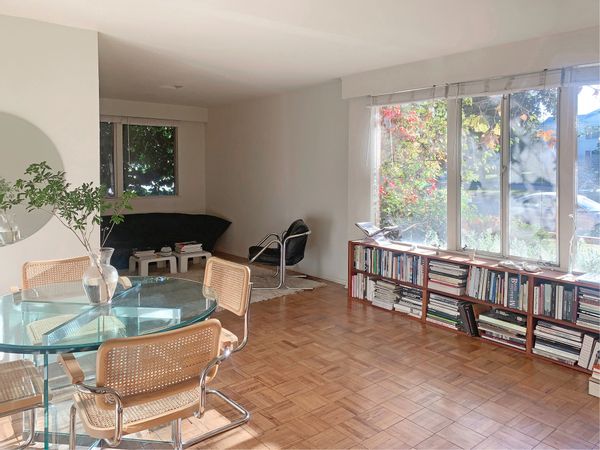 Tranquil Mid-century beach townhome