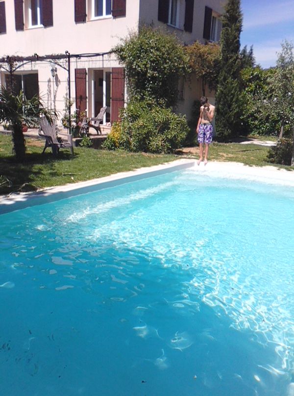 COUNTRYSIDE HOUSE WITH POOL AND SHADY GARDEN