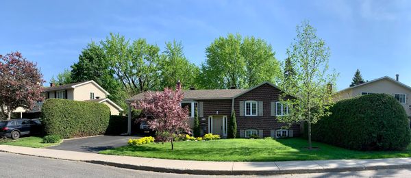 Home in Saint-Bruno-de-Montarville