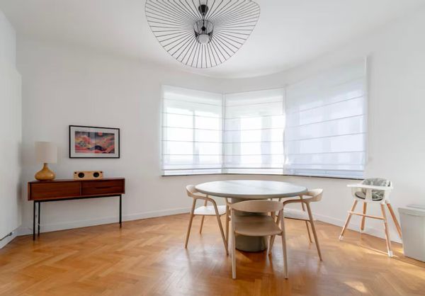 Cosy and bright 2 bedroom flat in trendy brussels neighbourhood close to parcs and shops