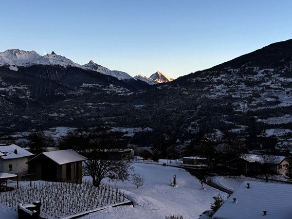 Private room on the Cozy Balcony on Dent Blanche