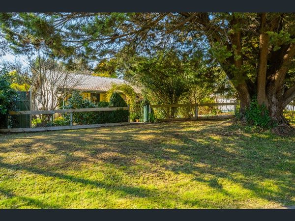 Yellowtongue Cottage
