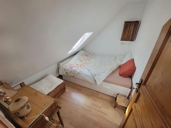 Jolet's private room