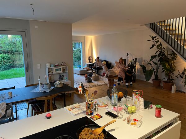 A Bright and Spacious Family Home in Kronberg (20 min from Frankfurt)