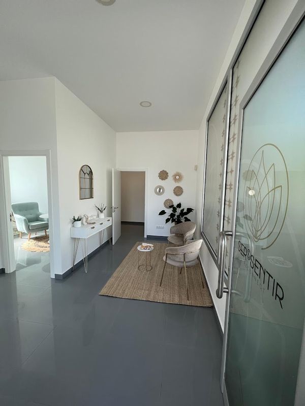 Claudio's private room