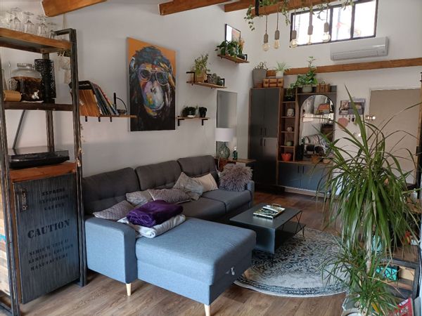 Lison's house