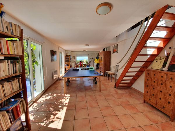 Belle grande maison Tréogat vue magnifique sur mer