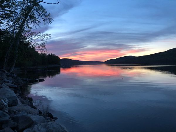 Condo chalet au bord du lac Pohenegamook