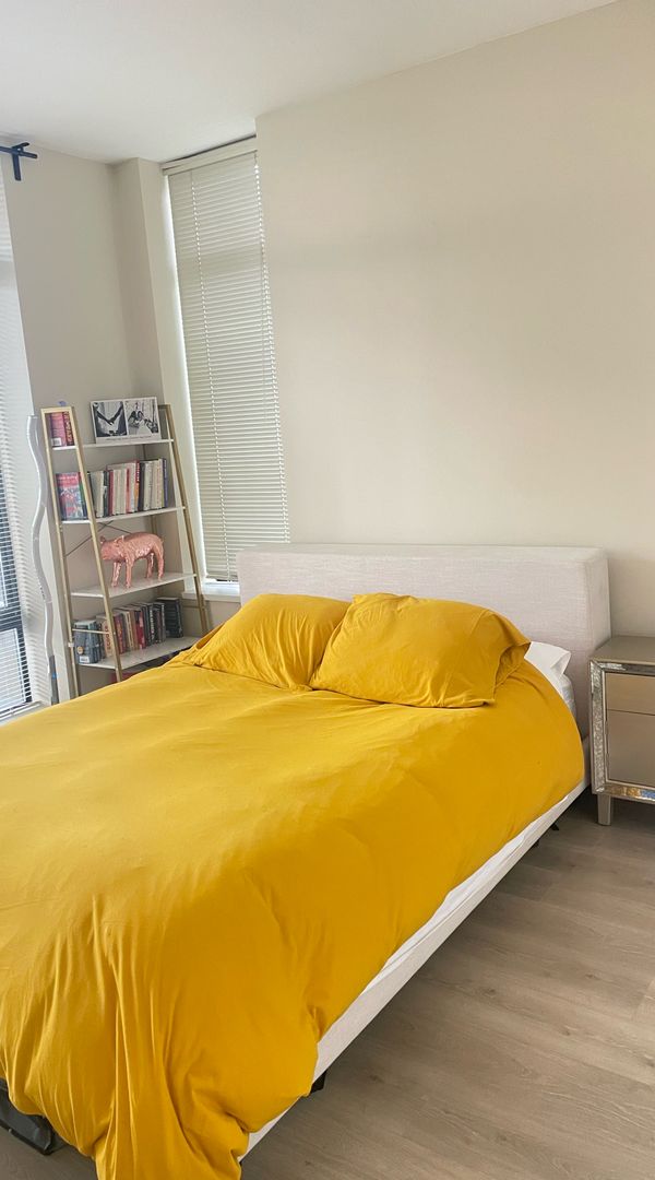 Burnaby condo getaway close to Vancouver!