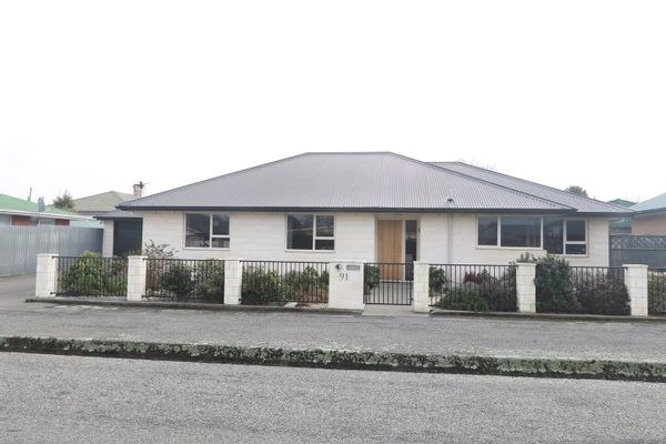 Neat little house in the heart of Ashburton town centre