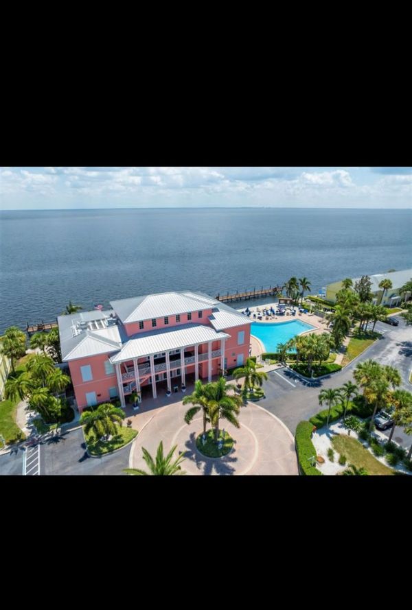 Peaceful Waterside Condo.