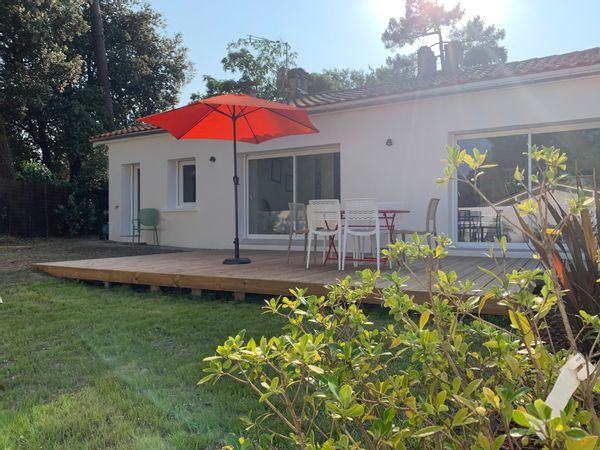 MAISON DES ACACIAS , 500m plage et au calme