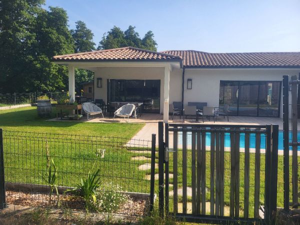 CLAPOTIS: Notre foyer à Cestas - entre Bordeaux et Arcachon.