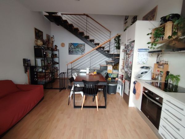 Anna, Damián y Vegas hus