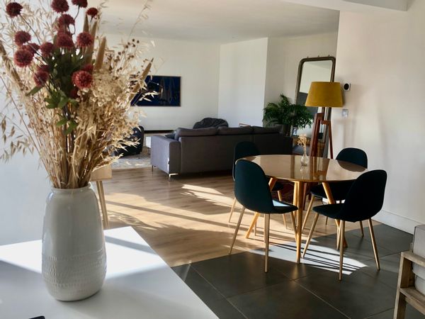 Chez Jim, Anne-Cé et les biches