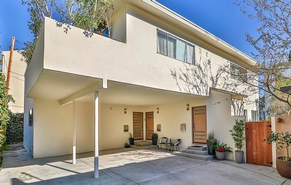 Peaceful townhouse in West Hollywood