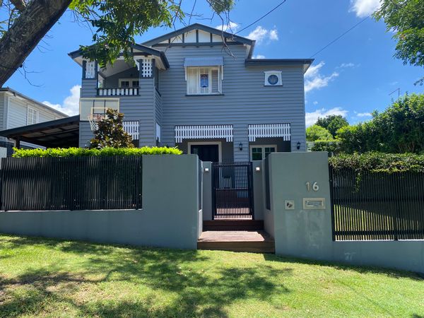 Tracey's Wonderful Brisbane family home