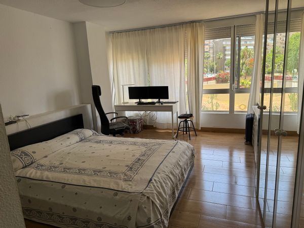 Spacious apartment in a quiet residential area in the center of Santa Cruz.