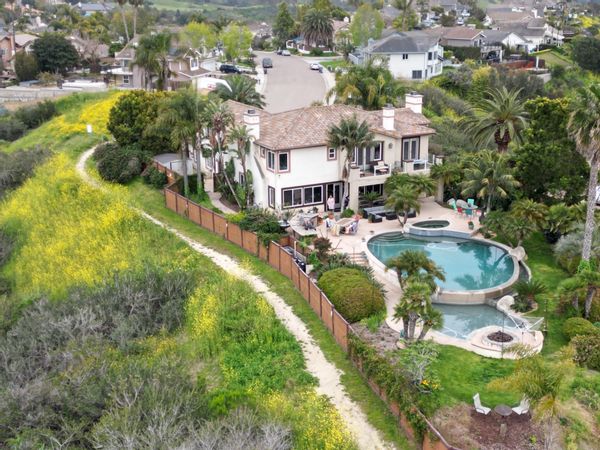 2 guest bedrooms with private baths in a luxury home