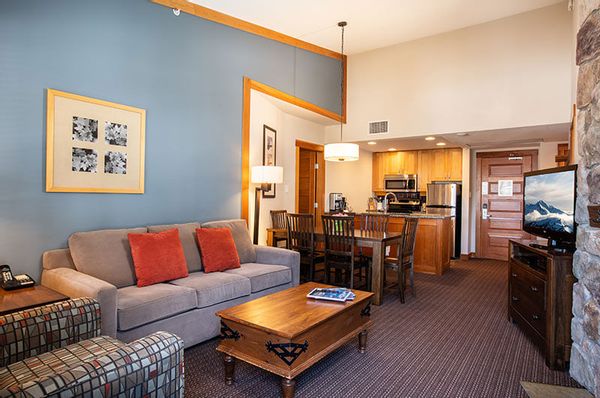 Gorgeous 2 bedroom ski-out condo in Whistler with pool and hot tub